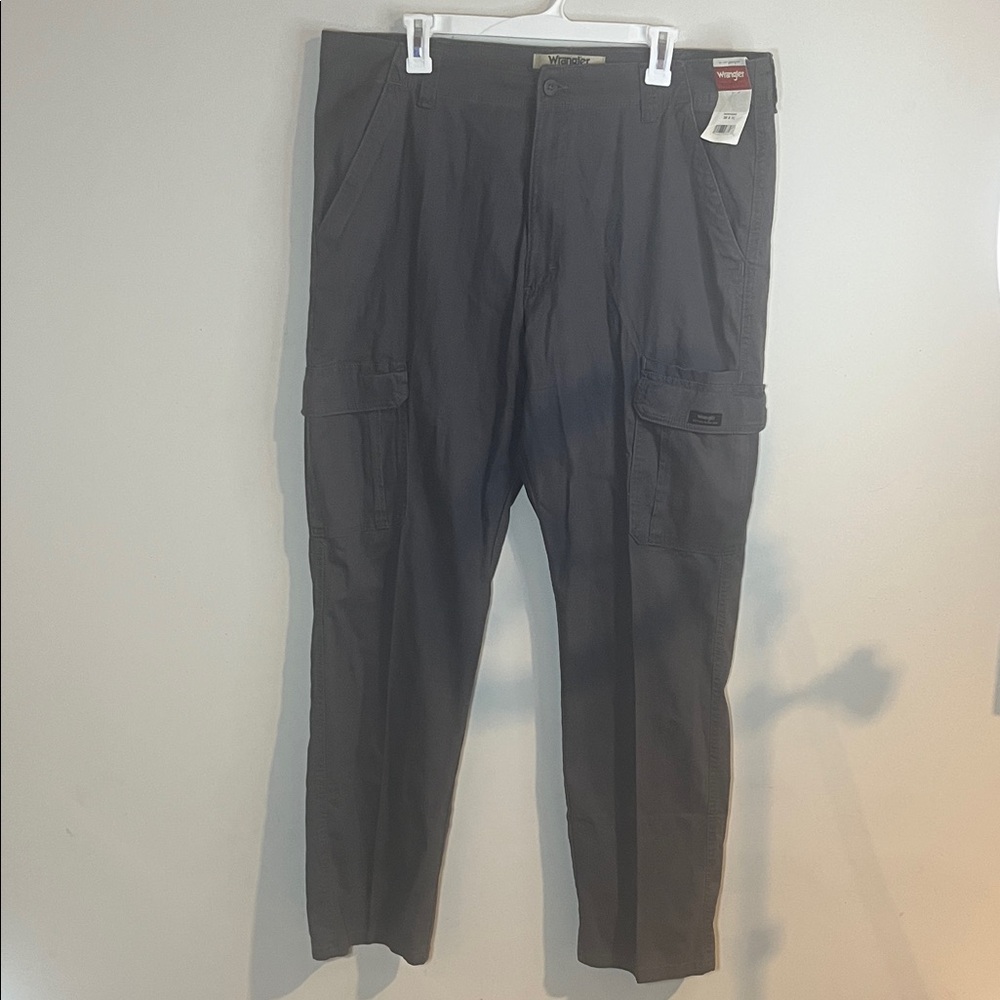 Men's Wrangler Authentics Gray Cargo Pants 38x32 New NWT